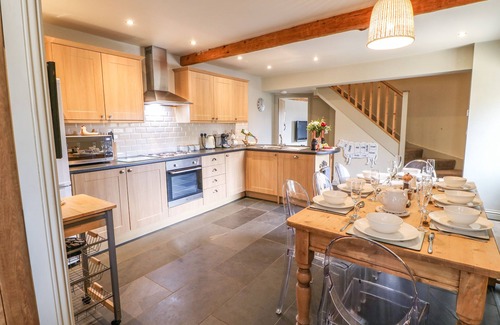 Barnard Castle Cottage | LOW SHIPLEY MILL, pet friendly, with hot tub in Barnard Castle