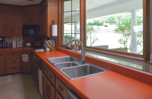 Stuart House | Lowell's Hollow countryside estate nestled in Virginia's Blue Ridge Mountains