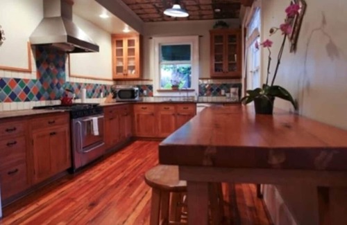 Lower Garden District House | Lower Garden District 1863 Historic Guest House