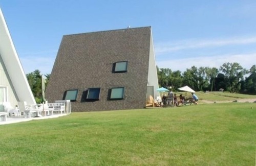 Stevensville Ski Chalet | LOWER RATES LAKE MICHIGAN LAKEFRONT August 3 night 18th-21st and 2 24-25 stay