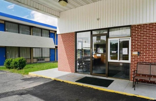 Maryville Hotel | Loyalty Inn Maryville