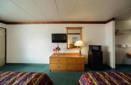 Maryville Hotel | Loyalty Inn Maryville