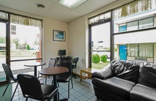 Maryville Hotel | Loyalty Inn Maryville