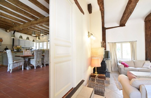 Port-Sainte-Foy-et-Ponchapt Villa | Luxury Villa in Dordogne with Pool & Privacy