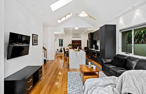 Kingston House | Lucas Street - a timeless, contemporary, Georgian home.