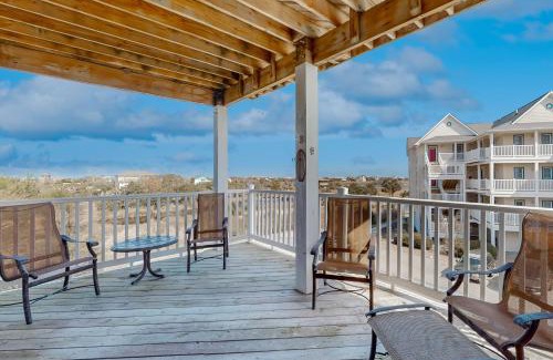 Hatteras Apartment | Lucky Break