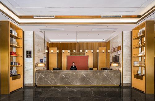 Tianhe Hotel | Lucky Holiday International Hotel Pazhou Convention and Exhibition Center Zhujiang New Town Branch - Free Shuttle Bus to Canton Fair Complex During Canton Fair Period & Overseas Buyers Registration Service & Free VPN Internet Access