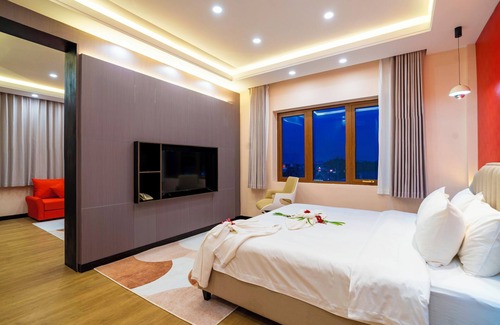 Thmei Commune Hotel | Lucky Ruby Border Casino