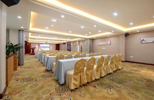Baiyun Hotel | Lugang Hotel