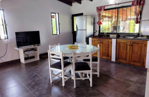 El Encon House | Lugar Para Conectar con la Naturaleza con Vista a la Precordillera