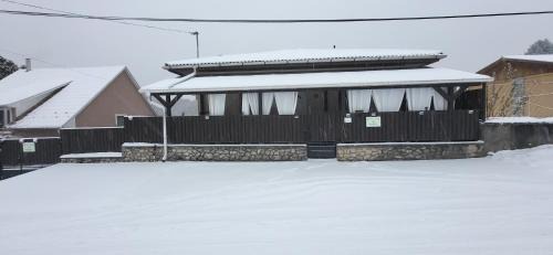 Miskolc-Tapolca Apartment | Lugas Apartman Miskolctapolca 2 hálószoba Dézsa és Jakuzzi közel a Barlangfürdőhöz