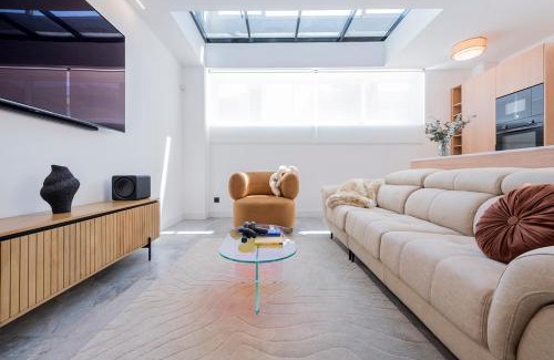 Alcobendas Apartment | LUJO Y EXCLUSIVIDAD La Moraleja - JACUZZI Cinema I
