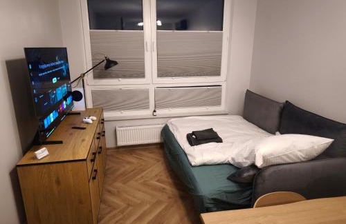 Starogard Gdanski Apartment | Luksusowy Apartament, Duży Parking, Zameldowanie 24h, FV, Ekspres, XBOX, Klimatyzacja, Dwie Sypialnie, Kuchnia i Salon, Samo centrum miasta,
