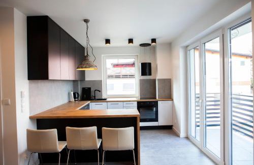 Czluchow Apartment | LUKSUSOWY APARTAMENT NAD JEZIOREM