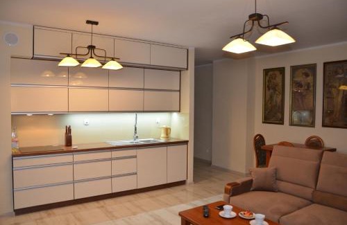 Gizycko Apartment | Luksusowy Apartament przy Plaży Niegocin