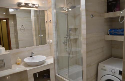 Gizycko Apartment | Luksusowy Apartament przy Plaży Niegocin
