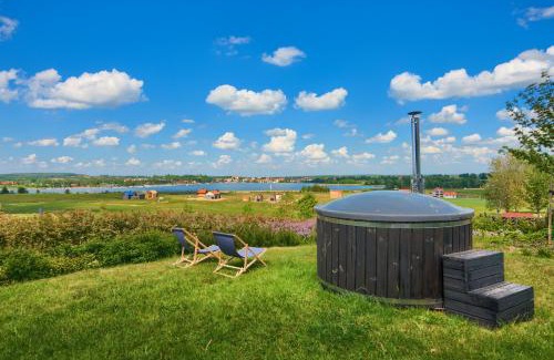 Ryn Apartment | Luksusowy apartament Ryn Mazury Widok na Jezioro, Gorąca BALIA