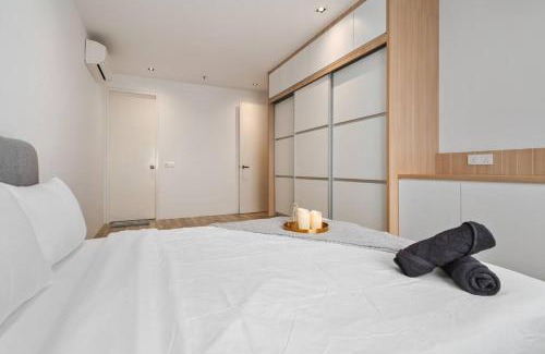 Tropicana Apartment | Lumi Tropicana-Luxury-3Bedroom-Golf View-8pax