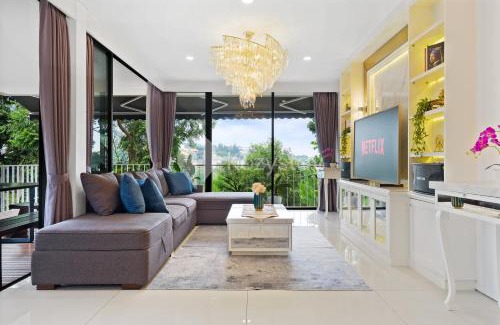Ciburial Apartment | Lumiere by Kozystay - Dago