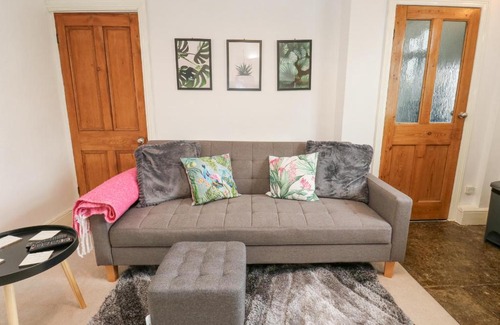 Honley House | Luna Cottage