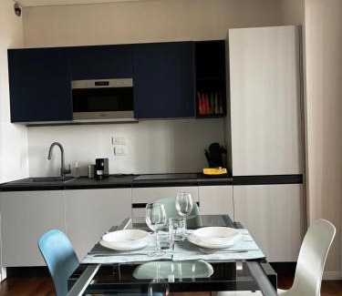Dergano Apartment | Luna Gym & Pool Exclusive Apartment