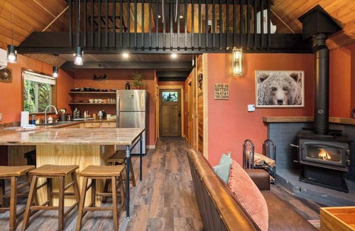 Lime Kiln Cabin | Luna's A-Frame - River & Spa