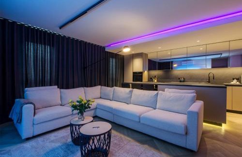 Lodz Apartment | LupoApartments Premium Łazowskiego, Parking, Dostęp na Kod, 3 Sypialnie