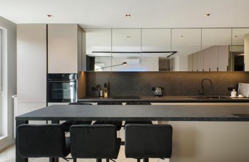 Lodz Apartment | LupoApartments Premium Łazowskiego, Parking, Dostęp na Kod, 3 Sypialnie