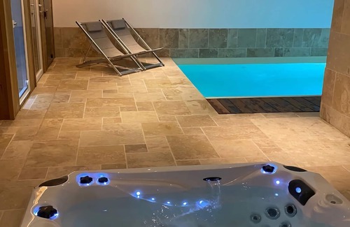 Louveigne House | Lush holiday home in Theux with heated indoor pool