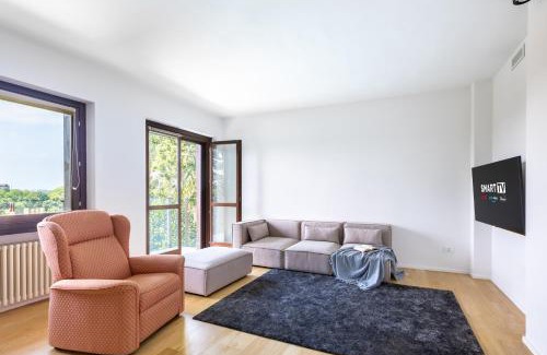 Madonna del Pilone Apartment | Lussuoso Appartamento vista Città - Borgo Po - Box Auto