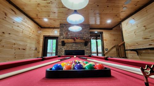 Gatlinburg - Pigeon Forge House | Lux Cabin Indoor and Outdoor Living