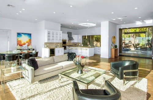 Red Rock House | Lux - Million Dollar Luxury Mountain Estate, Pickleball court, putt-putt, heated pool, spa, views
