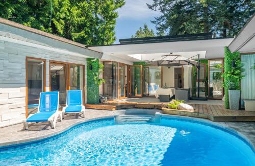 Crescent Beach Villa | Lux White Rock Pool House Beachfront Resort like