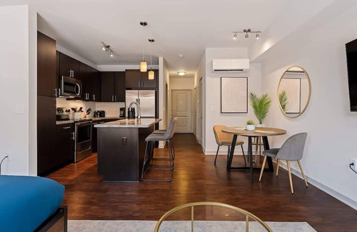Cherry Apartment | Luxe 1BR King Suite in Midtown Charlotte!