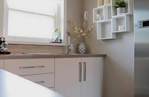 Wollongong CBD Apartment | Luxe 2 Bed Apartment - Walk To Beach - Wollongong