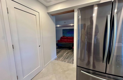 Shore Acres House | Luxe 4BR 2.5B Treetop Beach Escape Sleeps 10 Near #1 Beaches & Downtown St. Pete