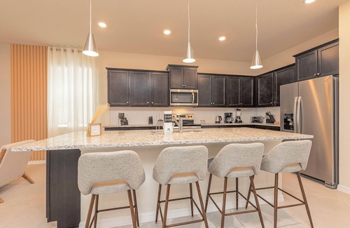 Four Corners Villa | Luxe 8BR Villa w/Pool, Spa & Chef's Kitchen - 16264WC