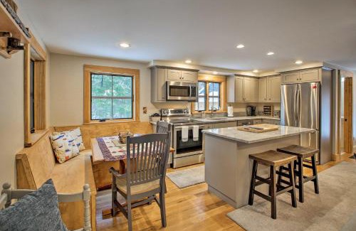 North Conway House | Luxe Cabin BBQ, Deck, 2 Mi to Cranmore Mtn Resort