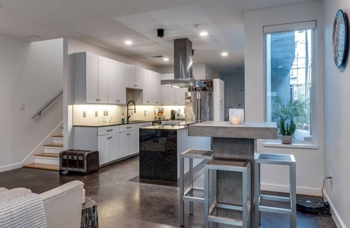 Cityplace House | Luxe Dallas Duplex Business & Downtown Ready