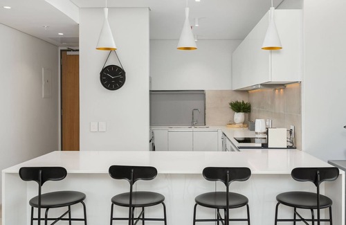 Bo'Kaap Apartment | Luxe De Waterkant Apartment | WiFi | Views