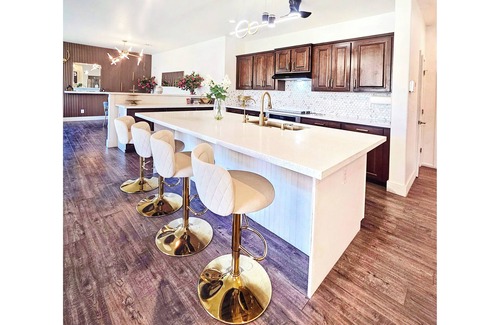 South Mountain House | Luxe Desert Oasis, Sparkling Pool and Hidden Speakeasy Room!