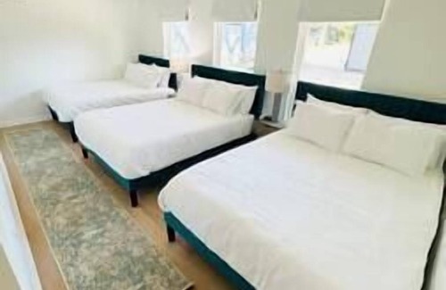 Riverside House | Luxe group retreat, 5 mins to DT