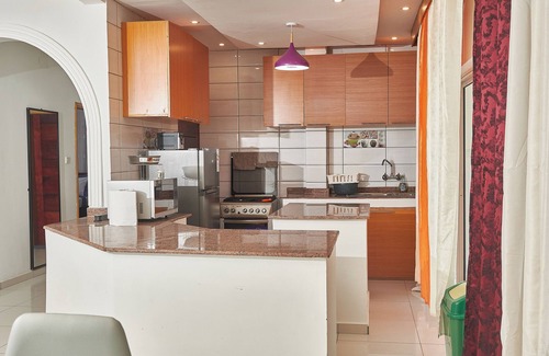 Bonaberi Apartment | Luxe Guest House