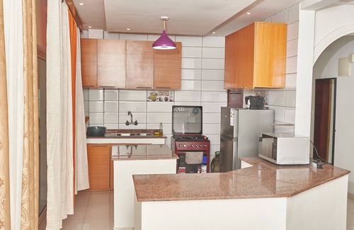 Bonaberi Apartment | Luxe Guest House