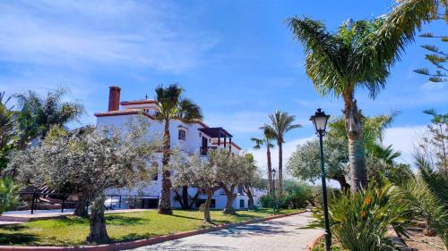 Alhaurin el Grande Villa | Luxe Haciënda La Campiña met verwarmd zwembad en tennisbaan.