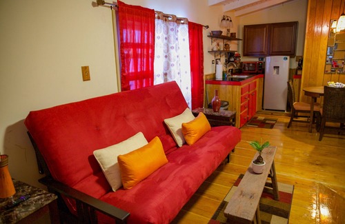 Estate Queens Quarter House | Luxe Loft β€οΈ of Downtown AC WiFi 5 minute πΆπ½ββοΈto beautiful waterfront π€