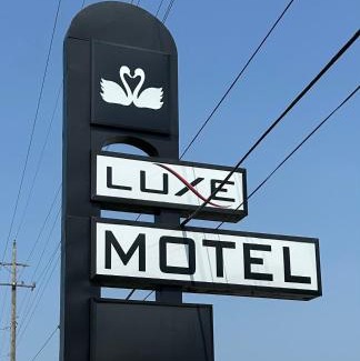 Worth Hotel | Luxe Motel