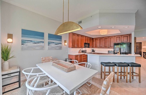 Royal Harbor Condo | Luxe Naples Bay Resort Condo: Near Fifth Ave!