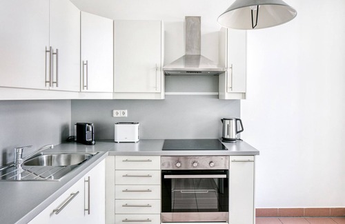 Schottenfeld Apartment | Luxe Neubau Studio w/Elevator, near shops, Metro U3, U6, by Blueground