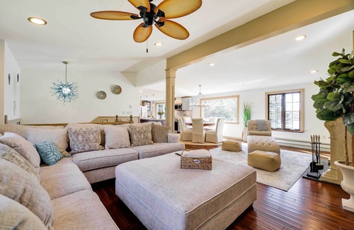 Pocono Summit House | Luxe Poconos Lake House w/Private Beach